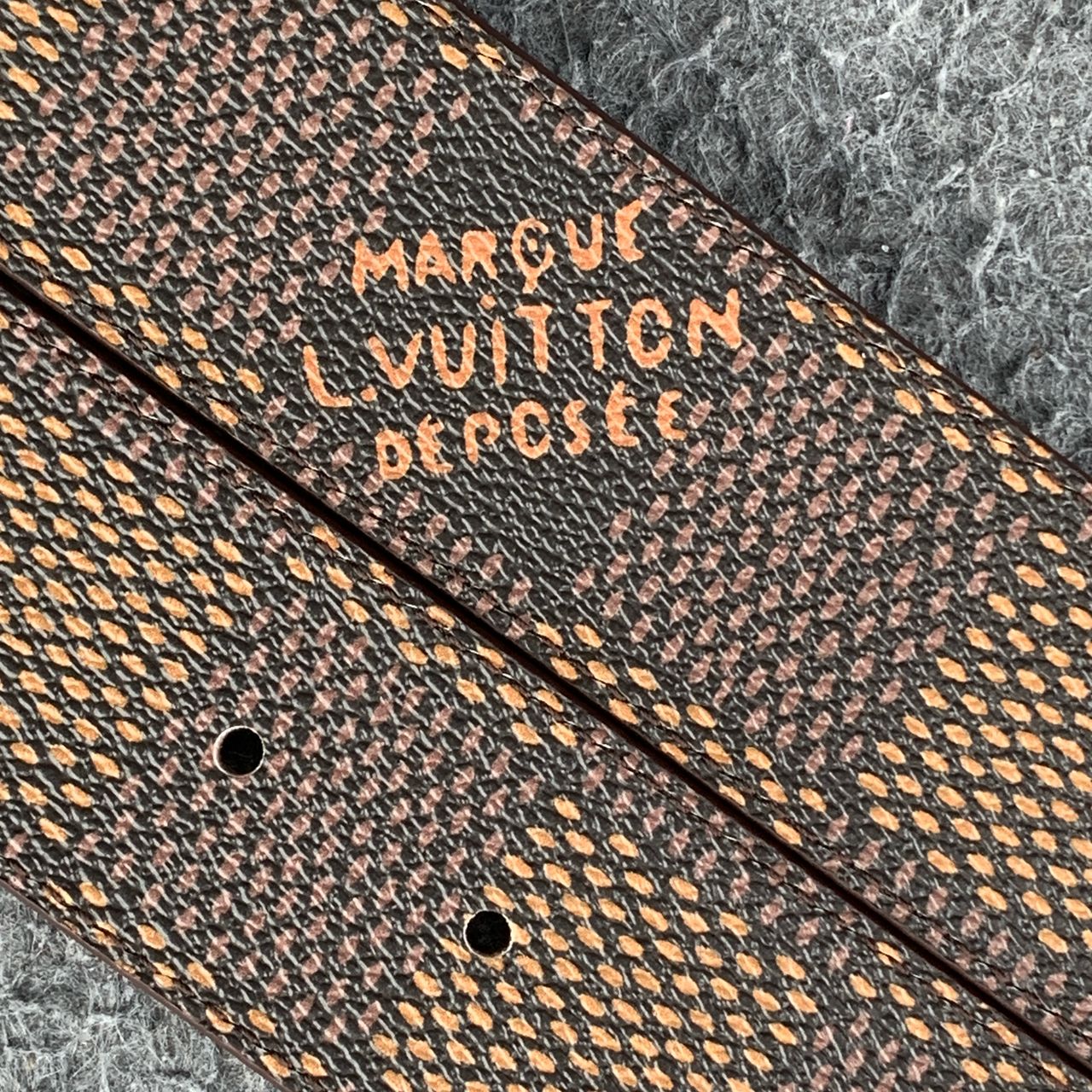 LV Dimension 40mm Reversible Belt