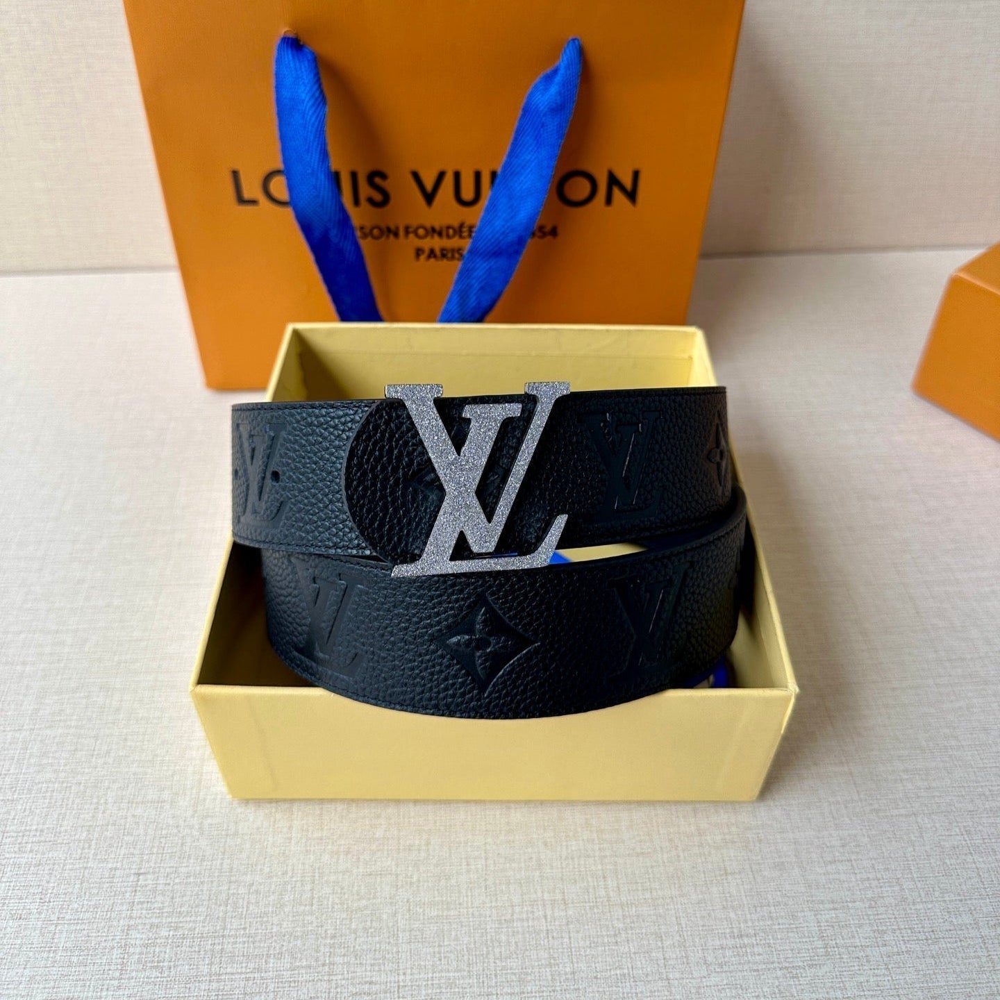 LOUIS VUITTON LV 25S BELT 40 MM IN BLACK CALFSKIN WITH SILVER HARDWARE 593267